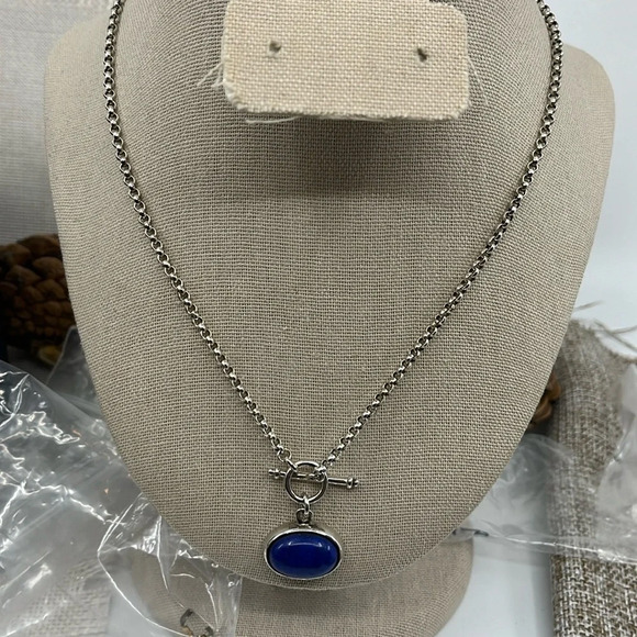 💙Vintage Lapis Lazuli Necklace - Sterling Silver, Deep Blue Gemstone ✨ - Picture 2 of 10
